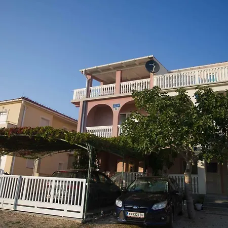Apartment Opetuk *