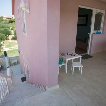 Opetuk Apartment *